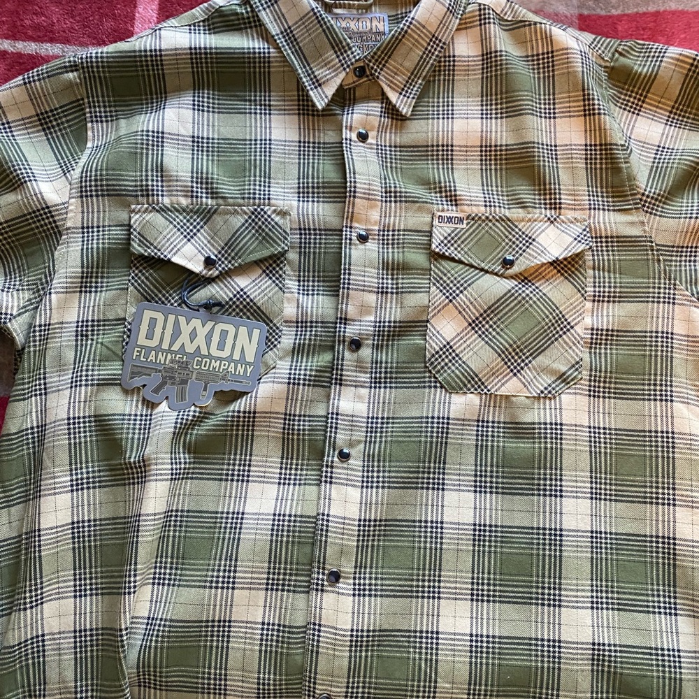 DIXXON FLANNEL 300. BLACKOUT